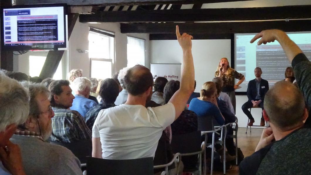 Foto van slotdebat tijdens symposium 'Circulair met fosfaat'