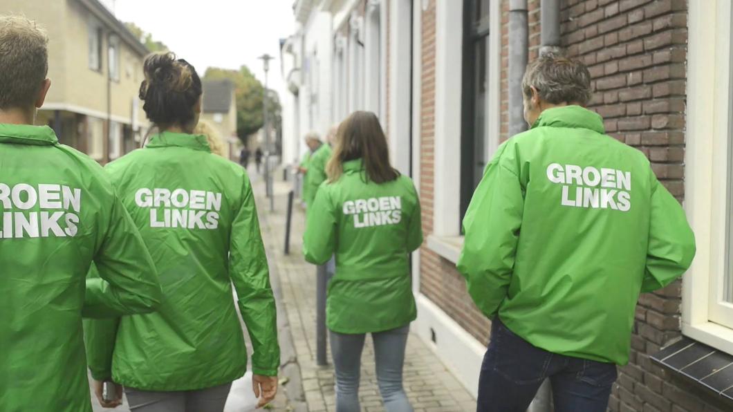 GroenLinksers in Tilburg op pad om in gesprek te gaan.