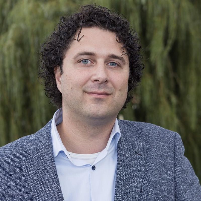 portretfoto van Mathijs Sikkes-van den Berg