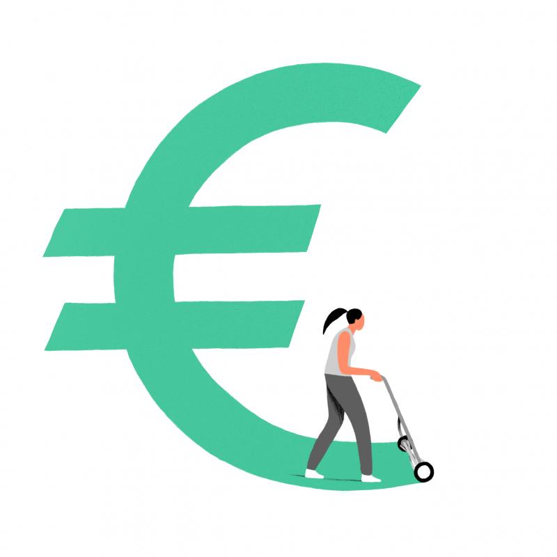 Illustratie van een vrouw die een groot, groen euroteken met een grasmaaier vormgeeft. 
