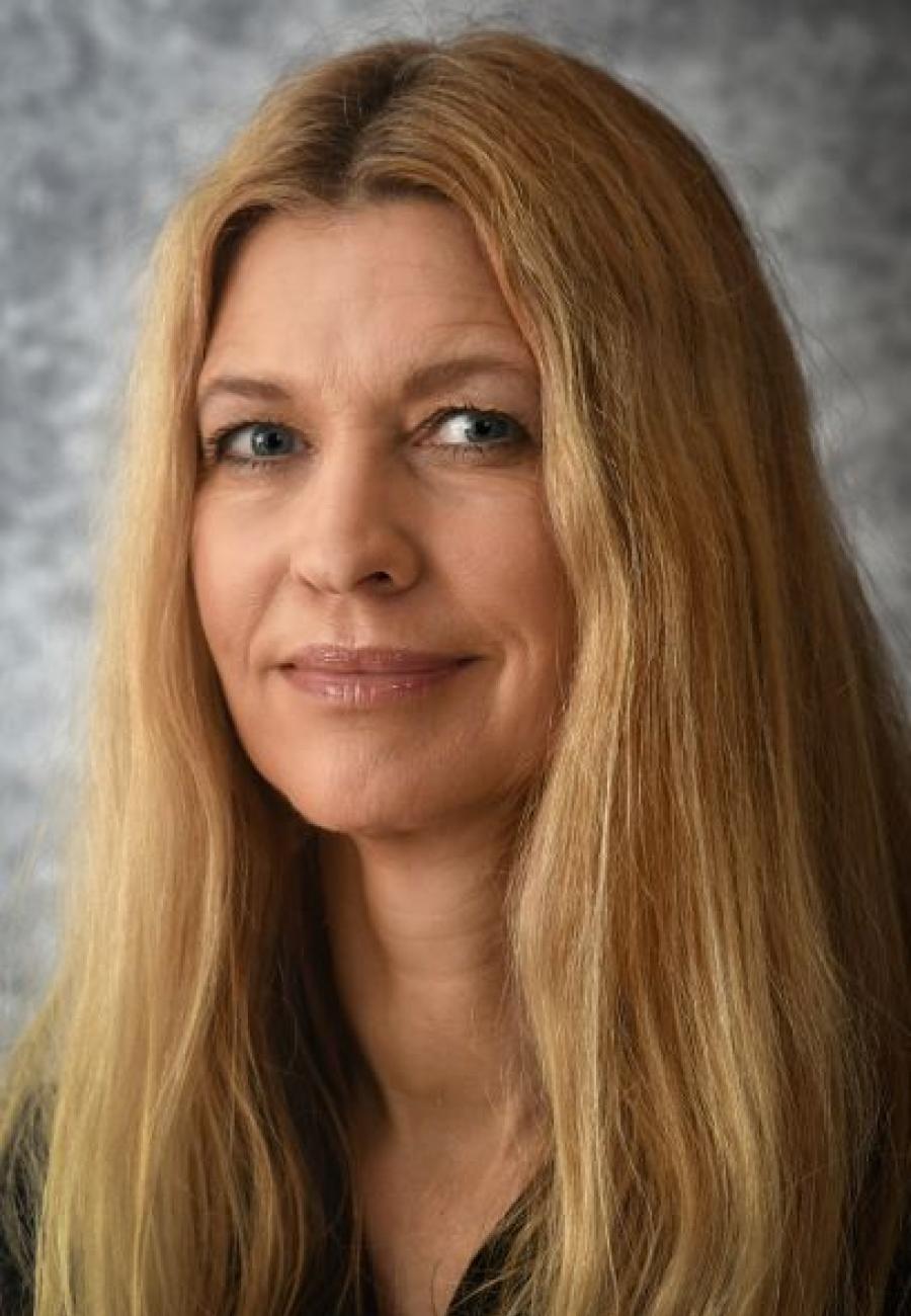 Portretfoto Irene van Staveren